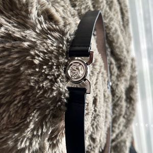 MICHAEL Michael Kors black adjustable leather logo buckle belt, small.